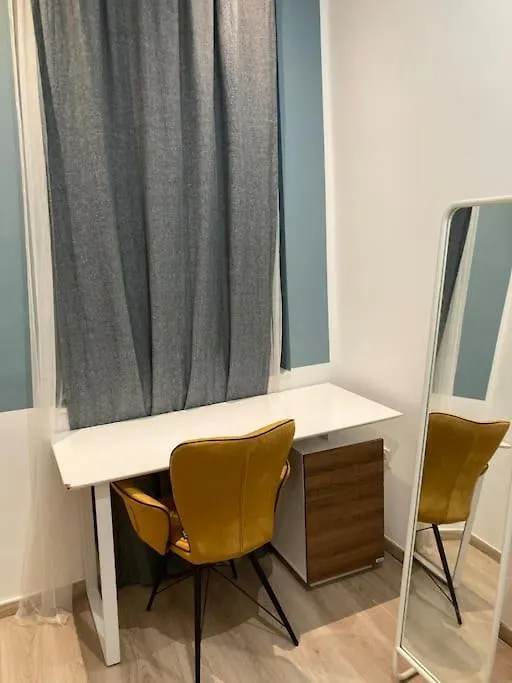 Roland Apartment Downtown -Erzsebet Korut Budapest Hungary